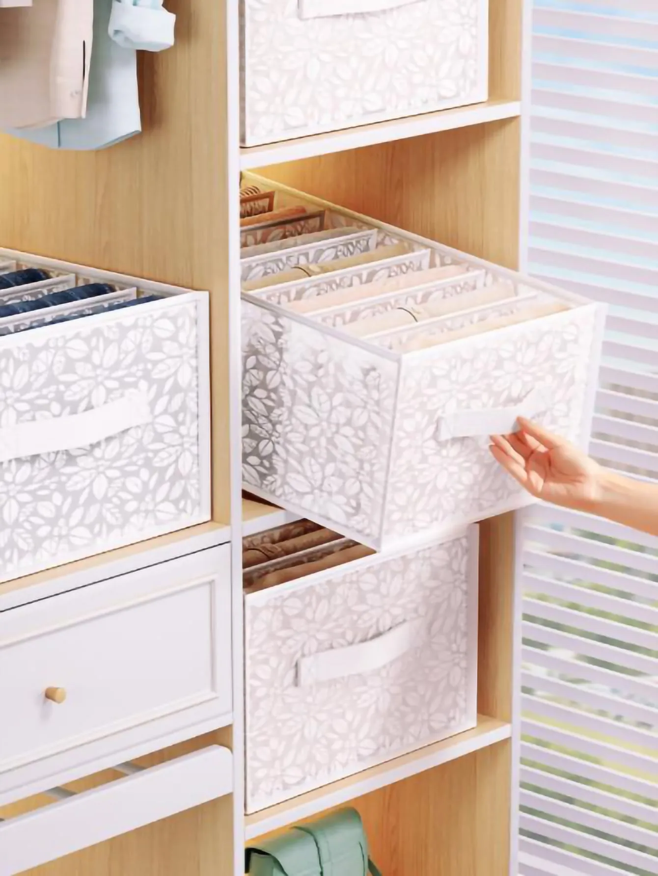 1pc Leaf Pattern Clothes Storage Box