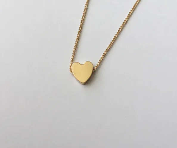 Dainty gold necklace