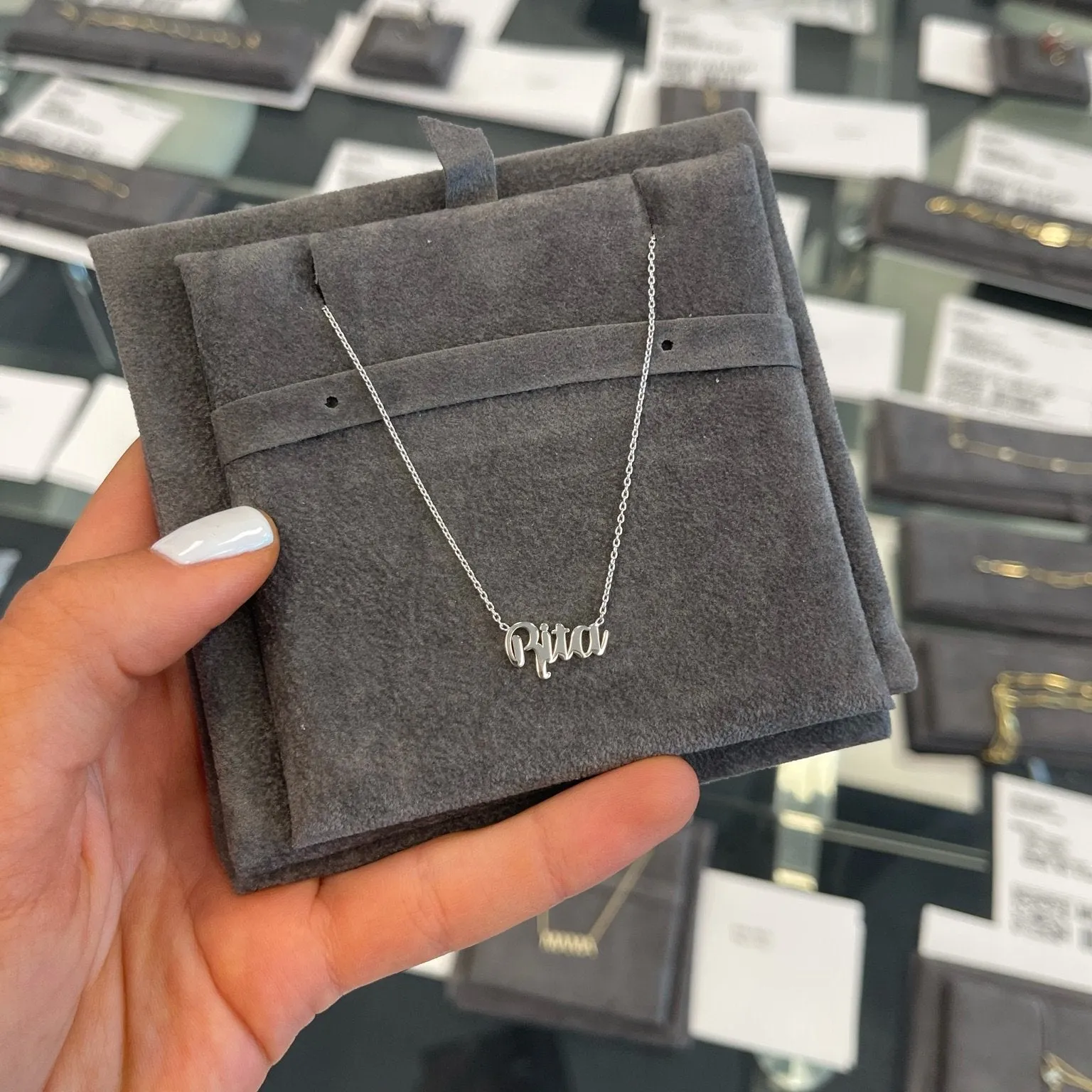 Single Name Necklace