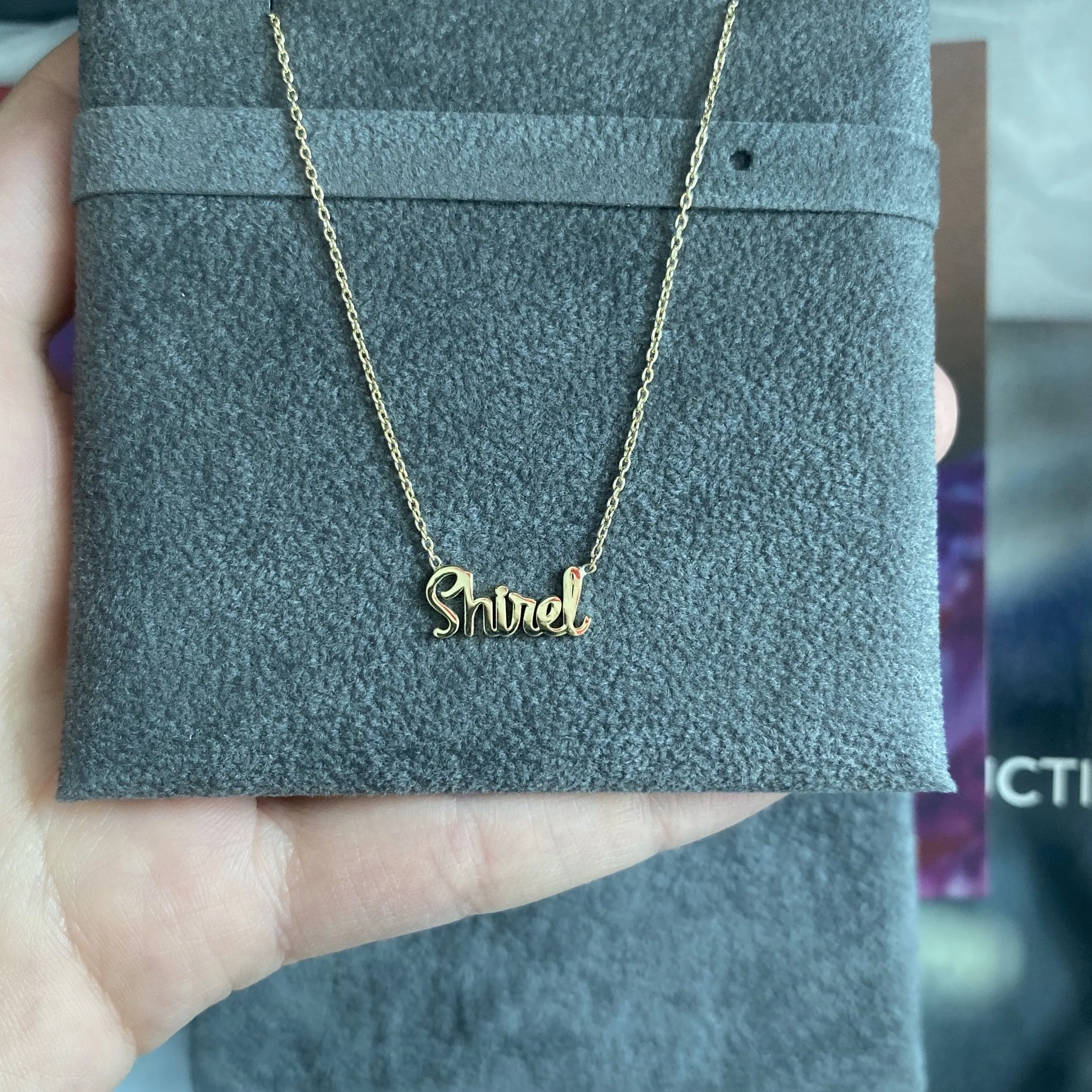 Single Name Necklace