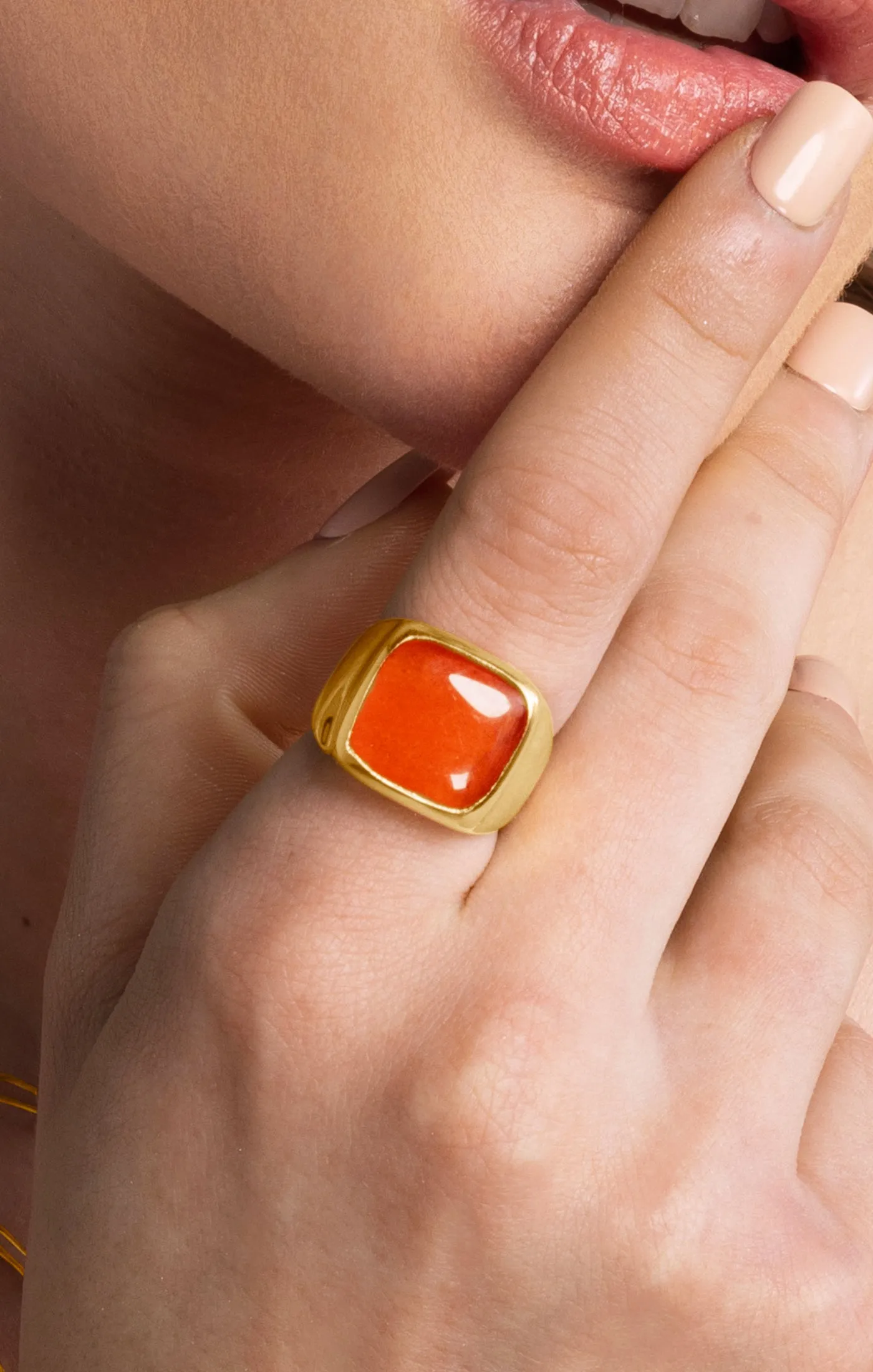 Umbo Square Statement Ring